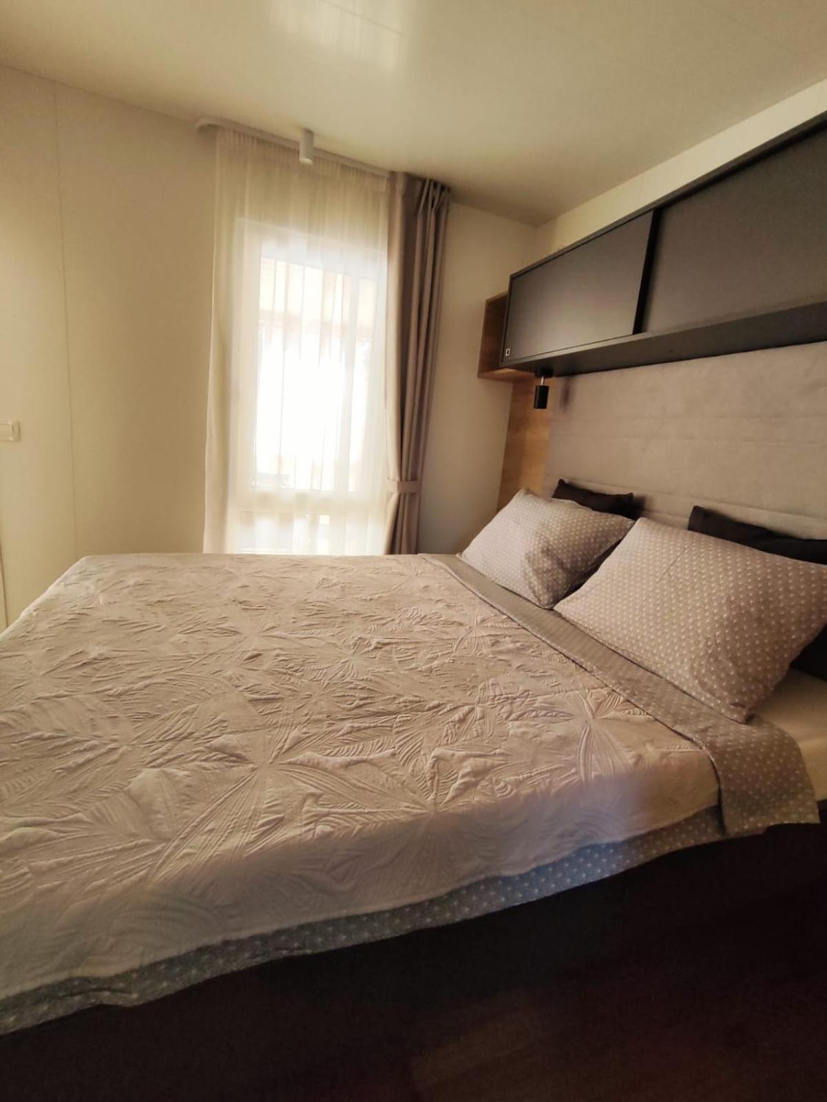 Mobile Home Kala Biograd Na Moru Exterior foto